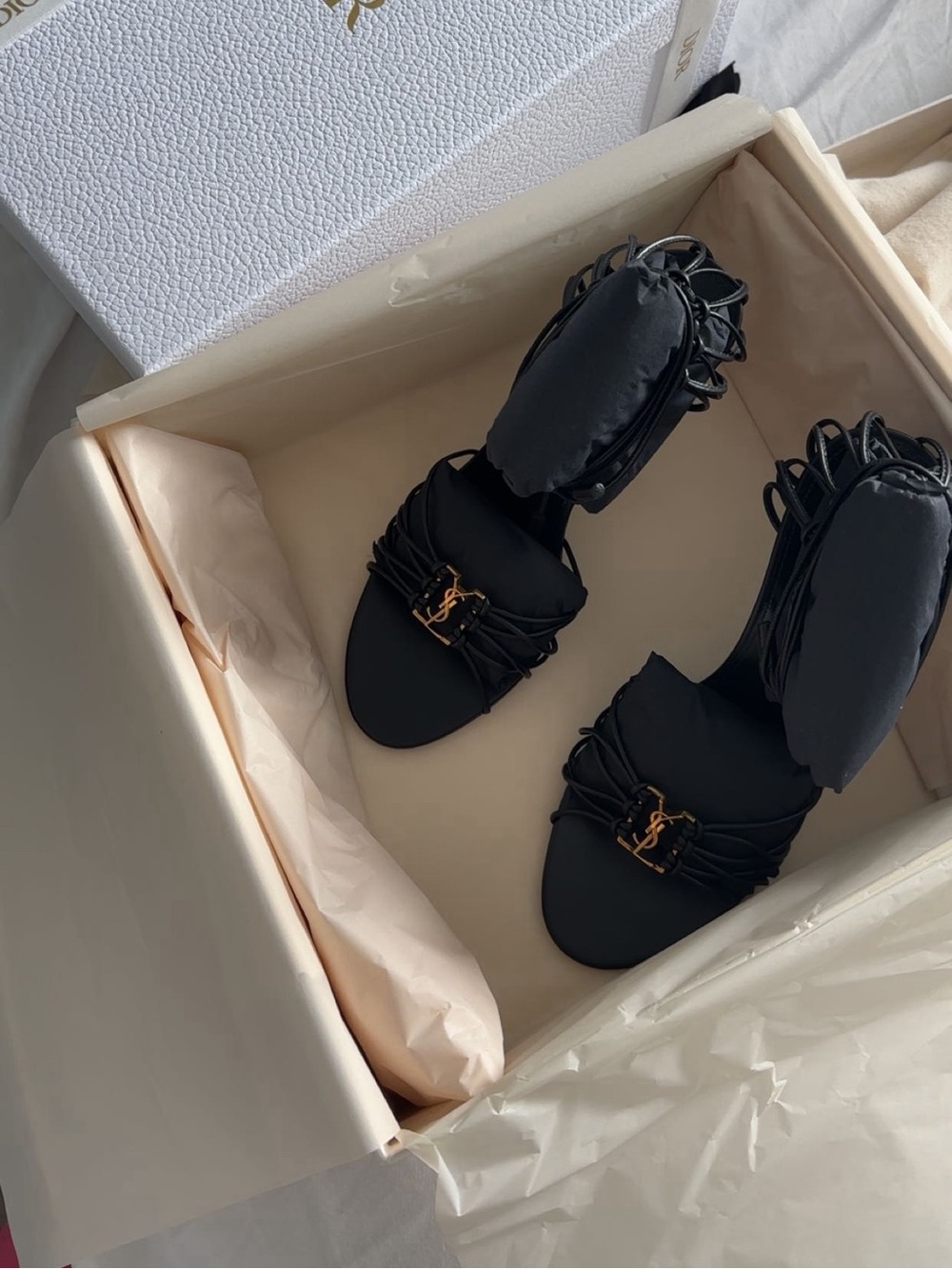 YVES SAINT LAURENT BABYLONE SANDALS IN SMOOTH LEATHER